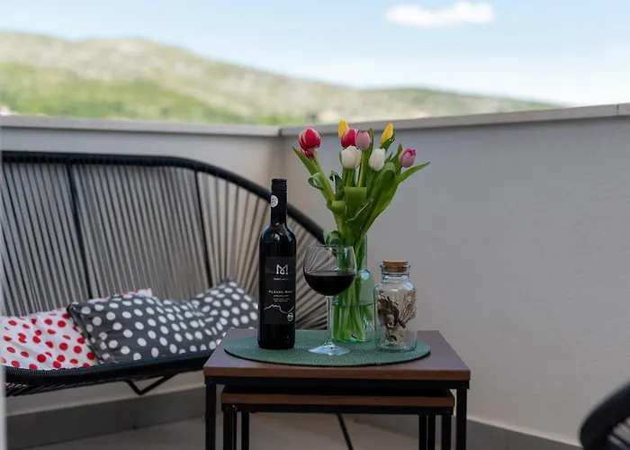 Luce * トロギール